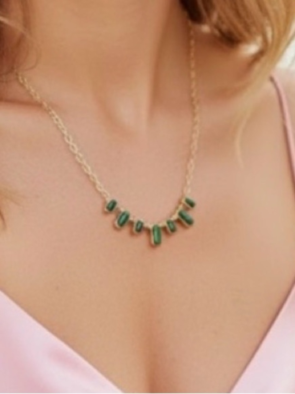 Plunder Necklace Earrings Gold Plated Emerald Green Stones Acrylic Drop earrings - Picture 7 of 7